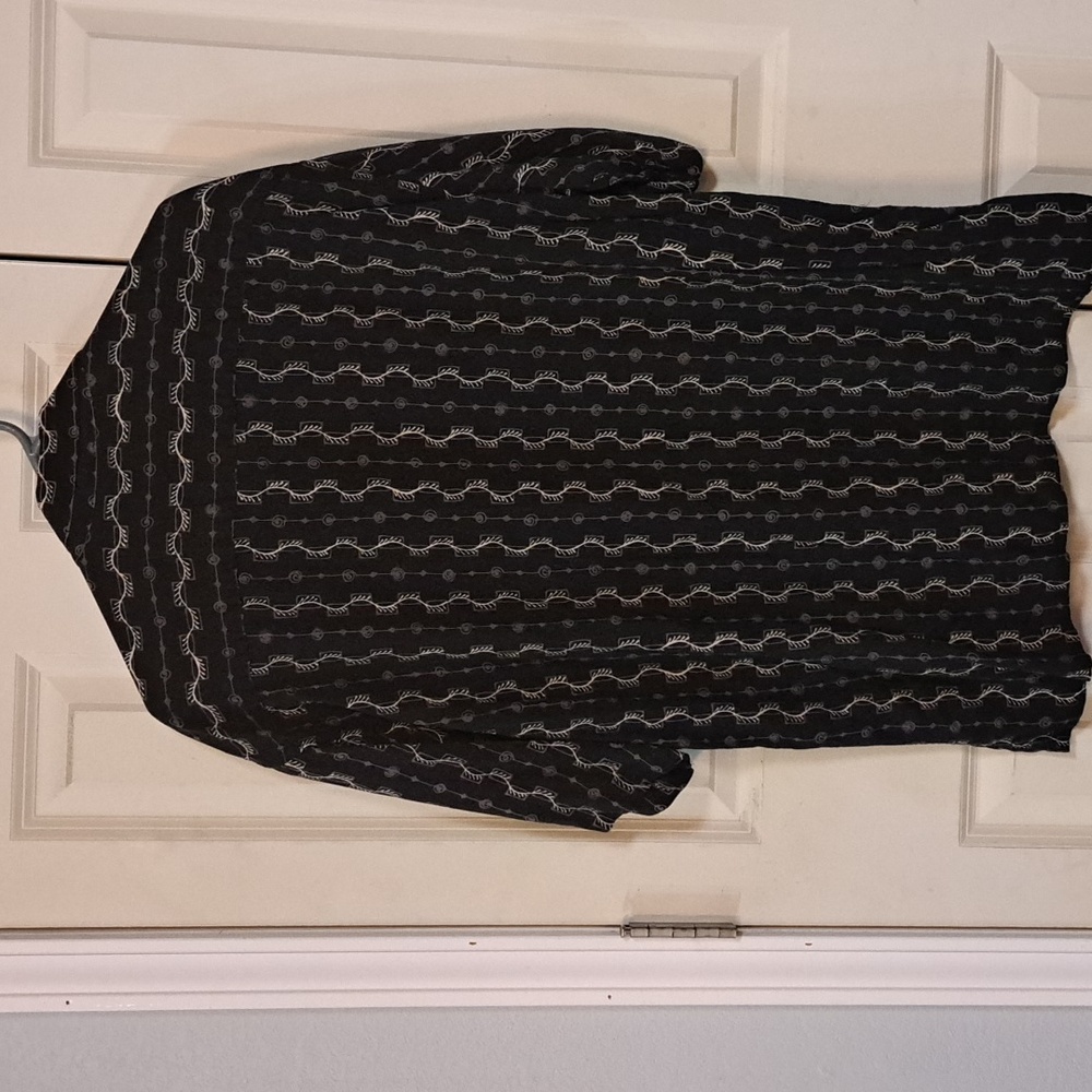 Pierre Cardin Black and White Patterned Shirt - Picture 2 of 3